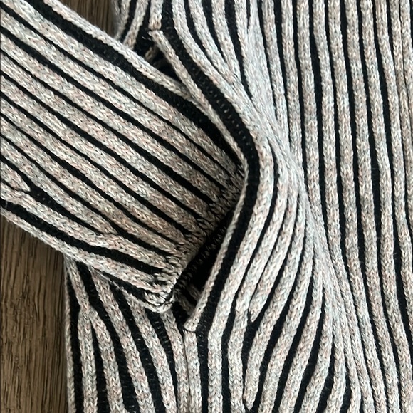 Lululemon Striped Open-Front Sweater size 4 - Picture 3 of 6